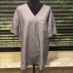 FIGS Women’s Grey Technical Collection‎ Casma Three-Pocket Scrub Top™ Size XXL